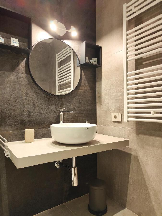 Hostdomus - Casa Velo' Apartment Turin Bagian luar foto